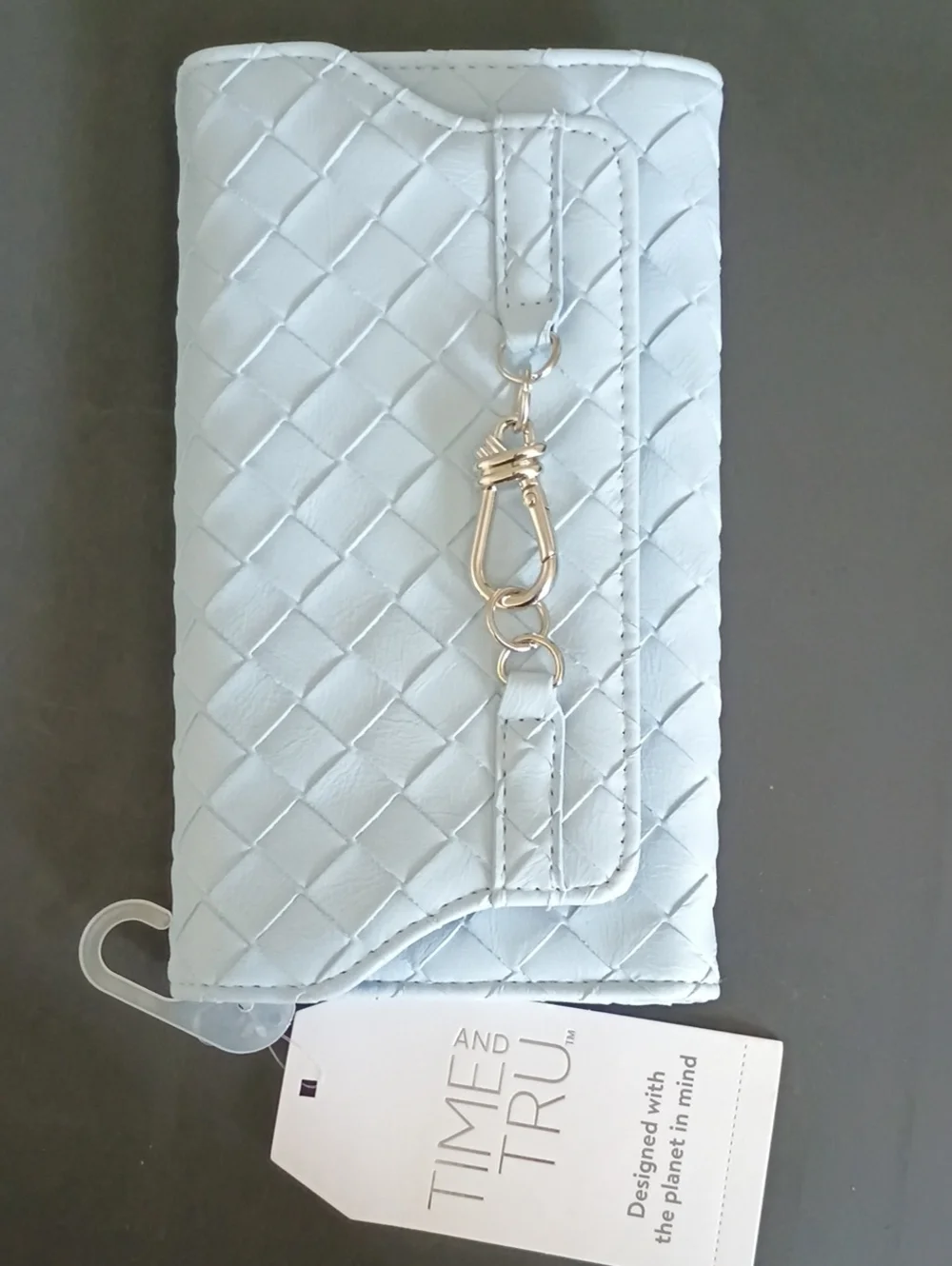 Time and Tru White Woven Clutch Wallet with Silver Hardware